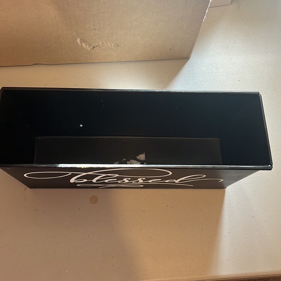 Hand painted planter - Picture 2 of 2